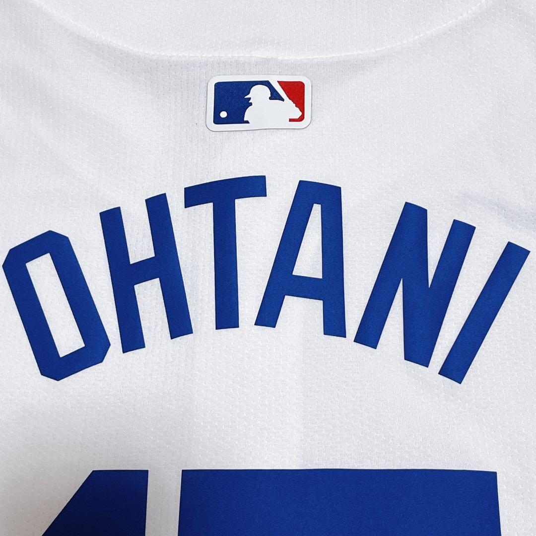 ドジャース　大谷翔平　ユニフォーム（L）　ボール　木製ミニバット