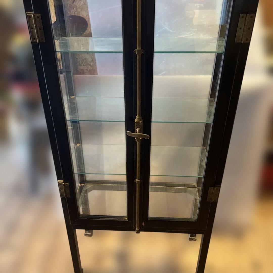 アンティーク　ガラスキャビネット　黒ケビント　医療棚　陳列ケース