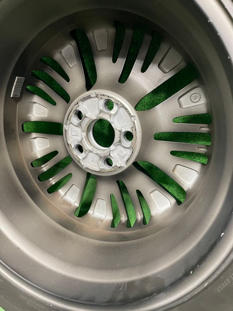 30 後期　アルファード　ヴェルファイア　純正　18インチ　235/50R18