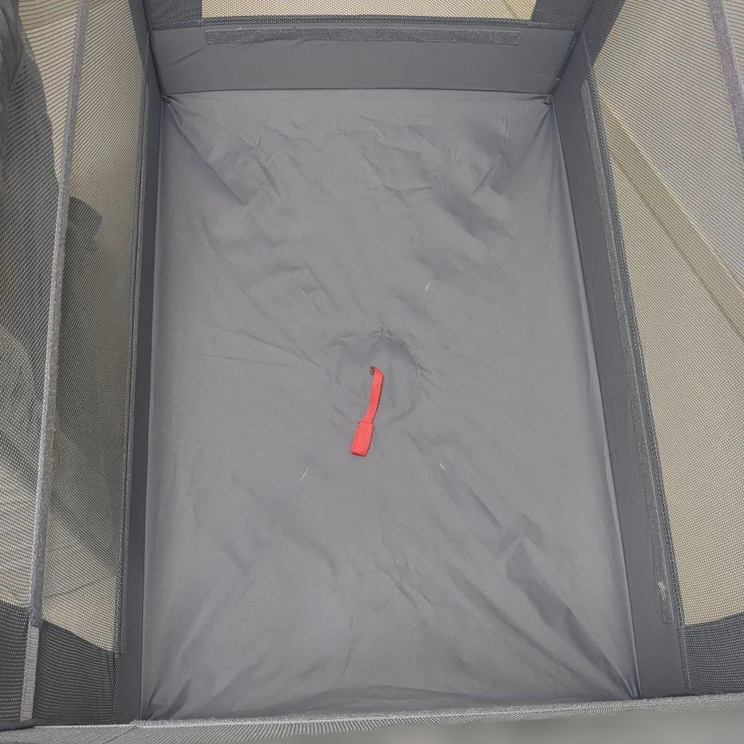 アップリカ　ココネルエアープラス　ベビーベッド　グレー　保存袋付き