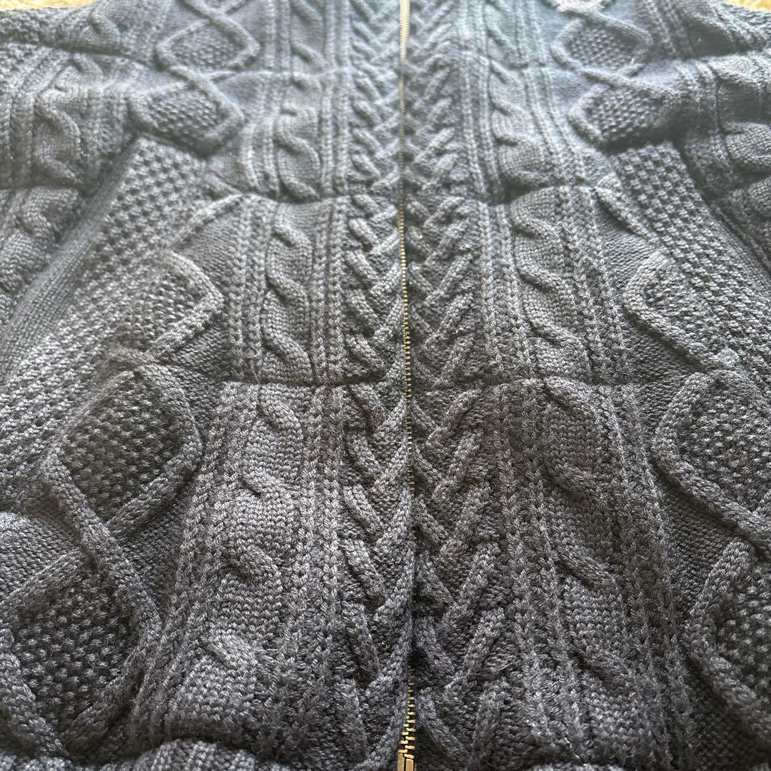 【極美品】バーバリーブラックレーベル ニットベスト 中綿入り フーディー 刺繍入