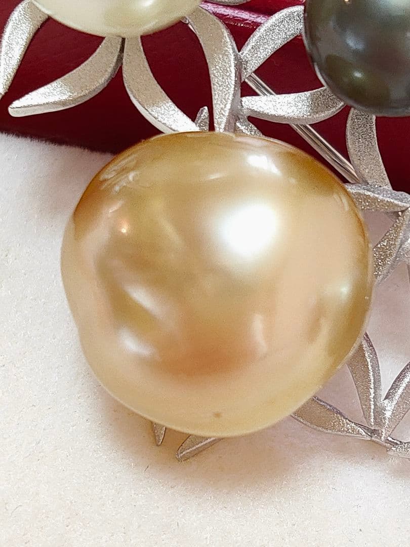 未使用品 南洋真珠 黒蝶真珠 白蝶真珠 シルバー ブローチ 兼 ペンダント