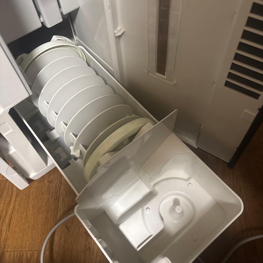 専用　Panasonic 次亜塩素酸 空間除菌脱臭機 F-MV4100