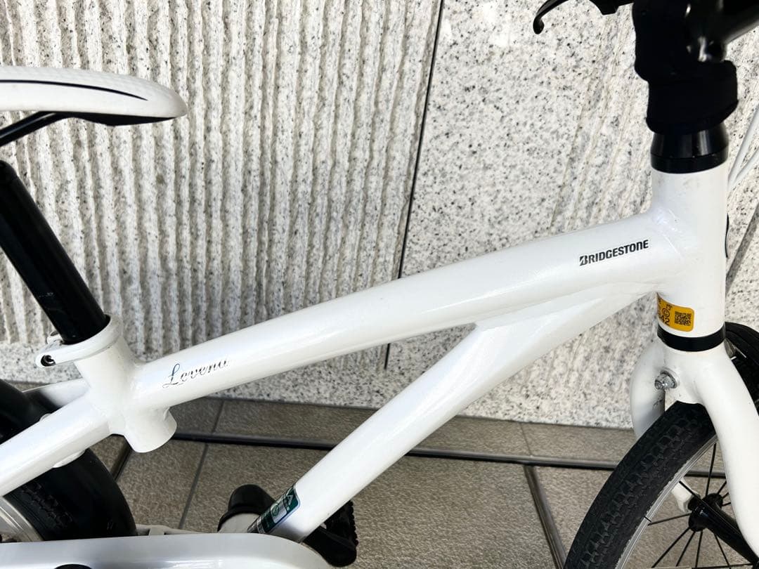 ブリヂストン LEVENA（レベナ） 18型 ホワイト