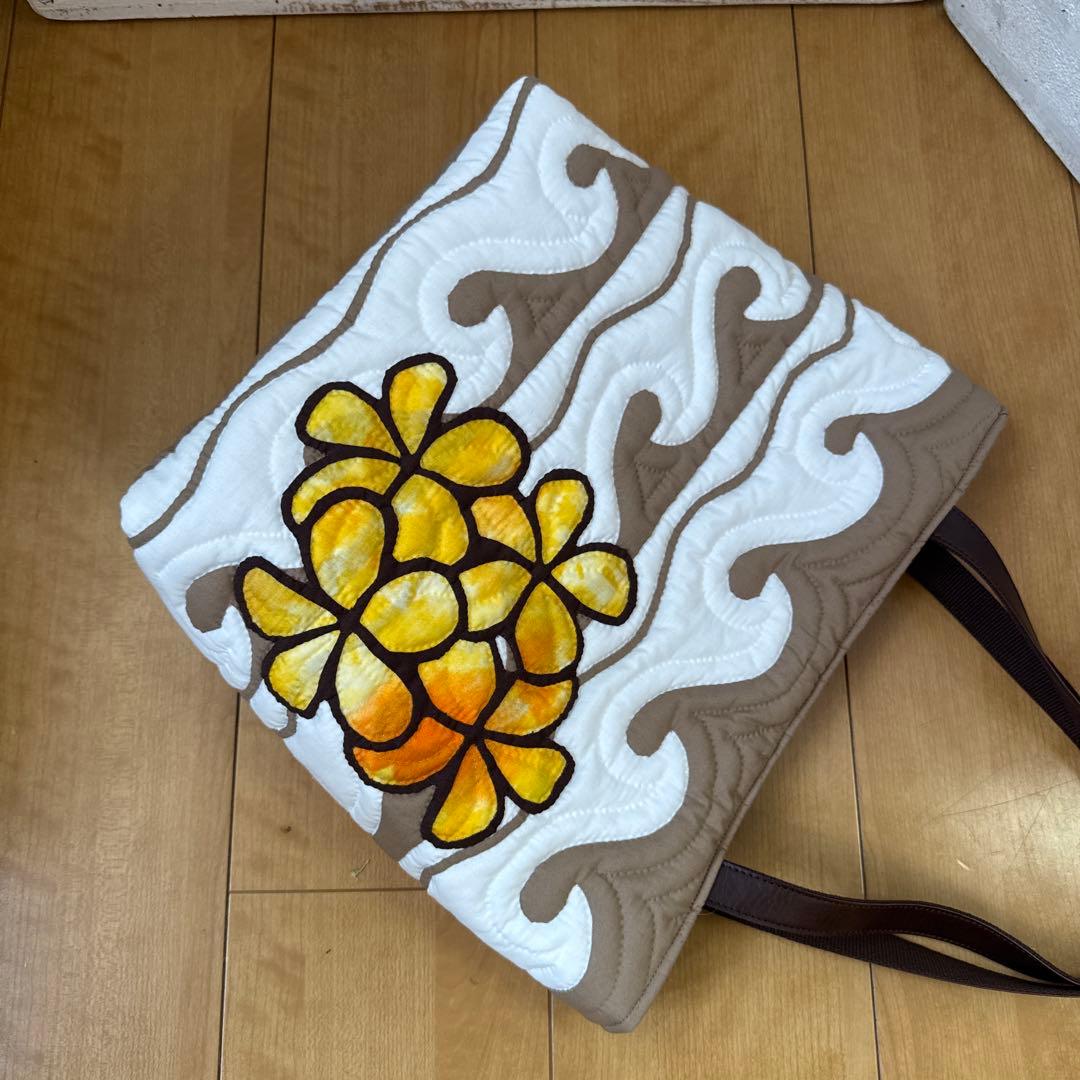 ハワイアンキルト♪ハンドメイドバッグ♪波と海のモチーフ&プルメリア