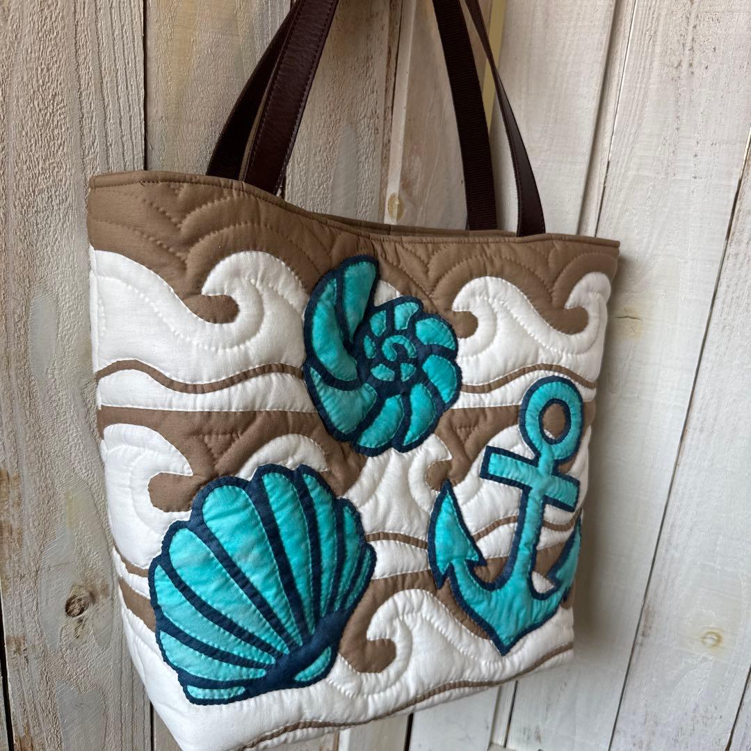 ハワイアンキルト♪ハンドメイドバッグ♪波と海のモチーフ&プルメリア