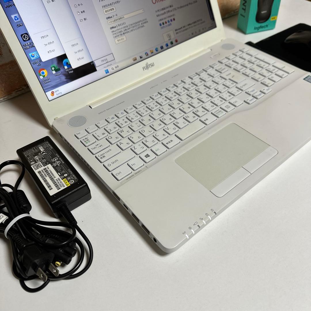 富士通ノート PC Core i7 SSD Webカメラ　Win11 オフィス付