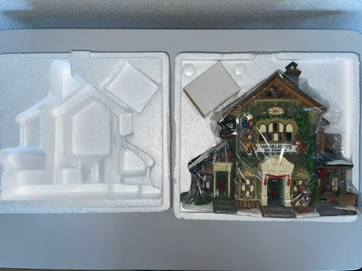 ミニチュア　ドールハウス　ライト　　　　　「おみやげ屋さん」