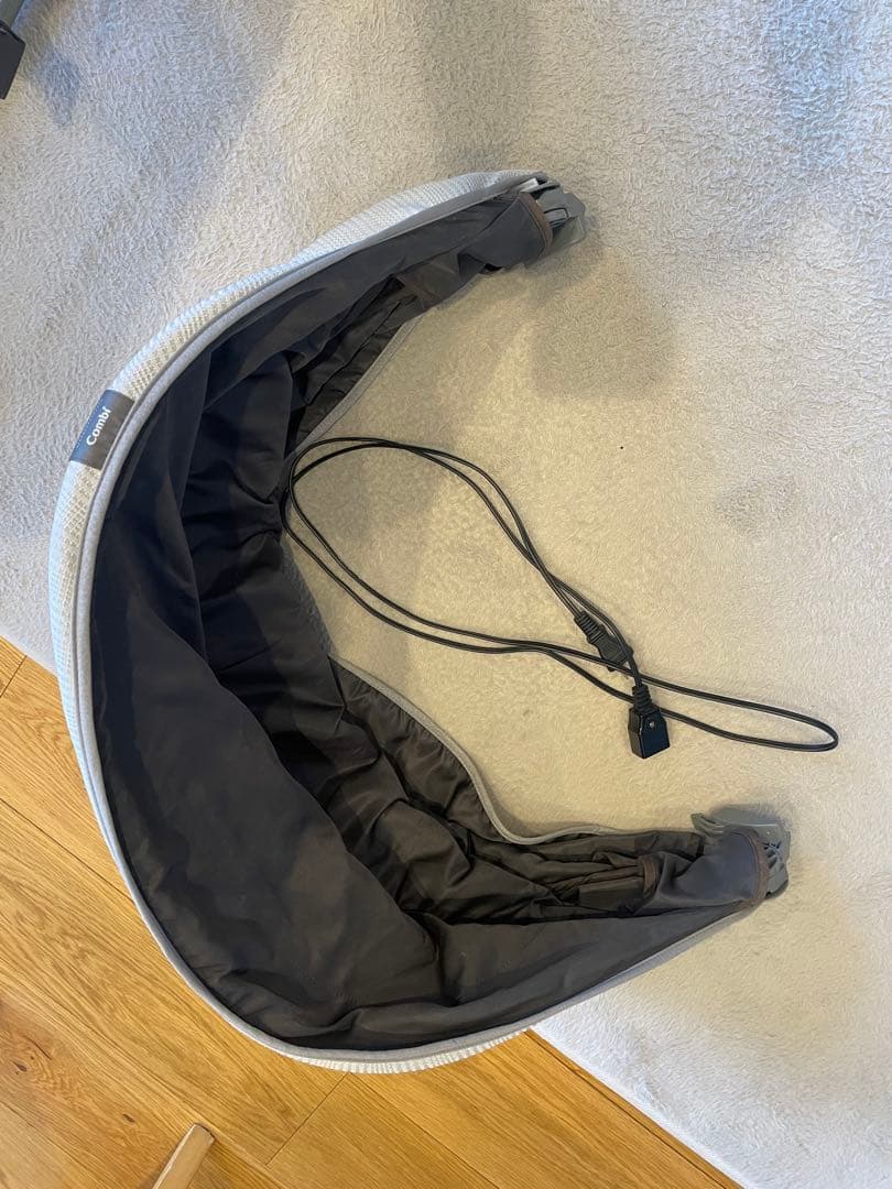 ネムリラ　combi コンビブルー/ホワイト