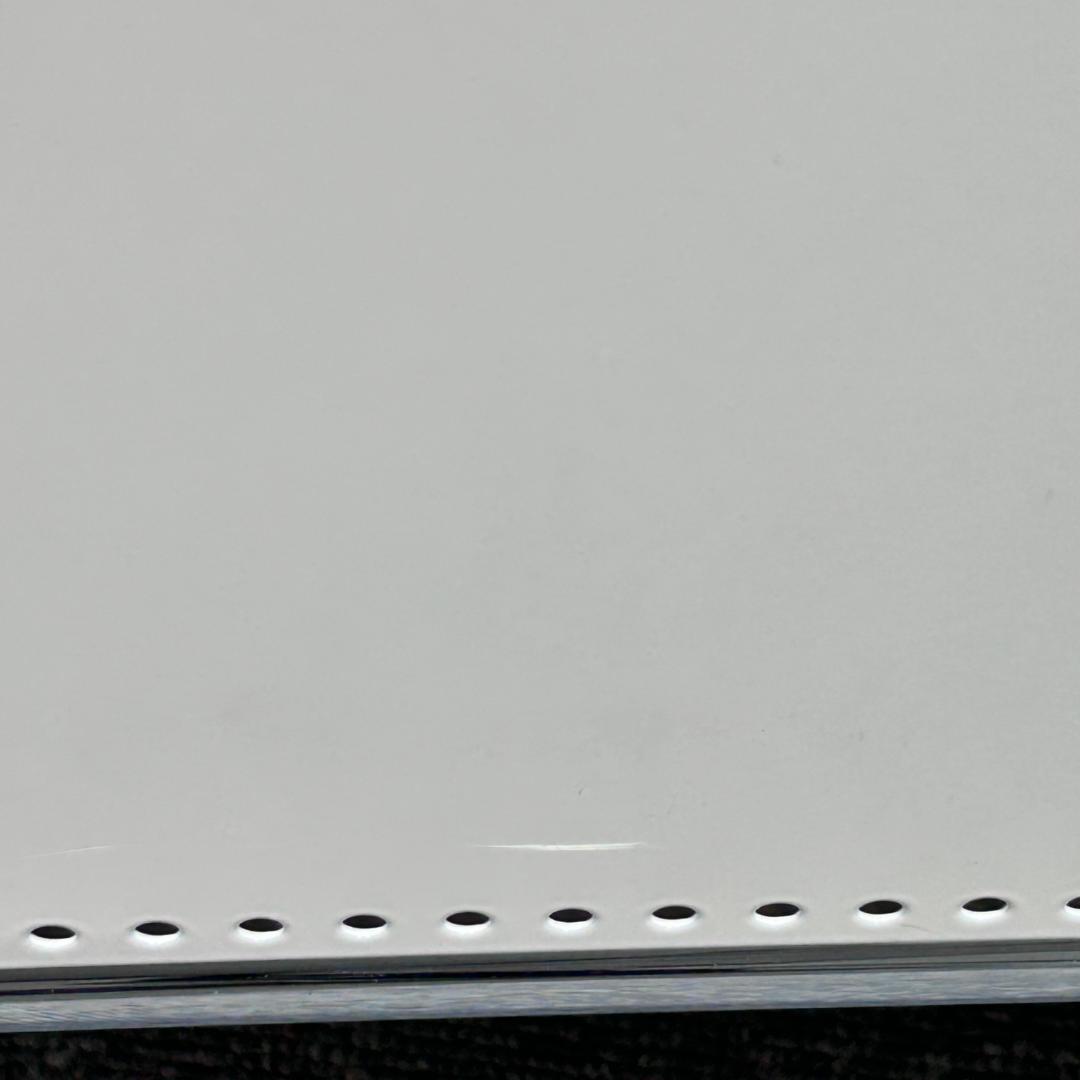 USM Haller キャビネット1列4段 ルビーレッド、ピュアホワイト