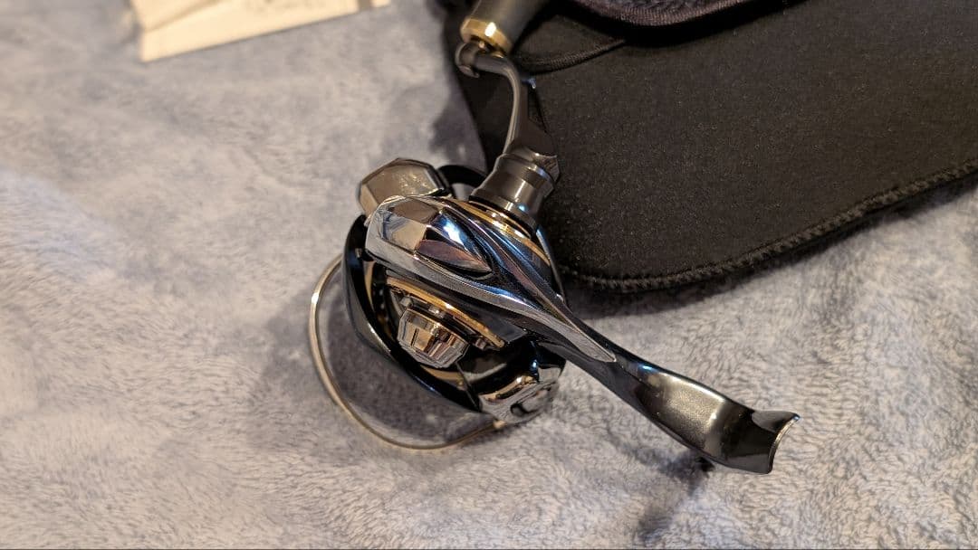 DAIWA　15 イグジスト　2505F　美品　バス　シーバス