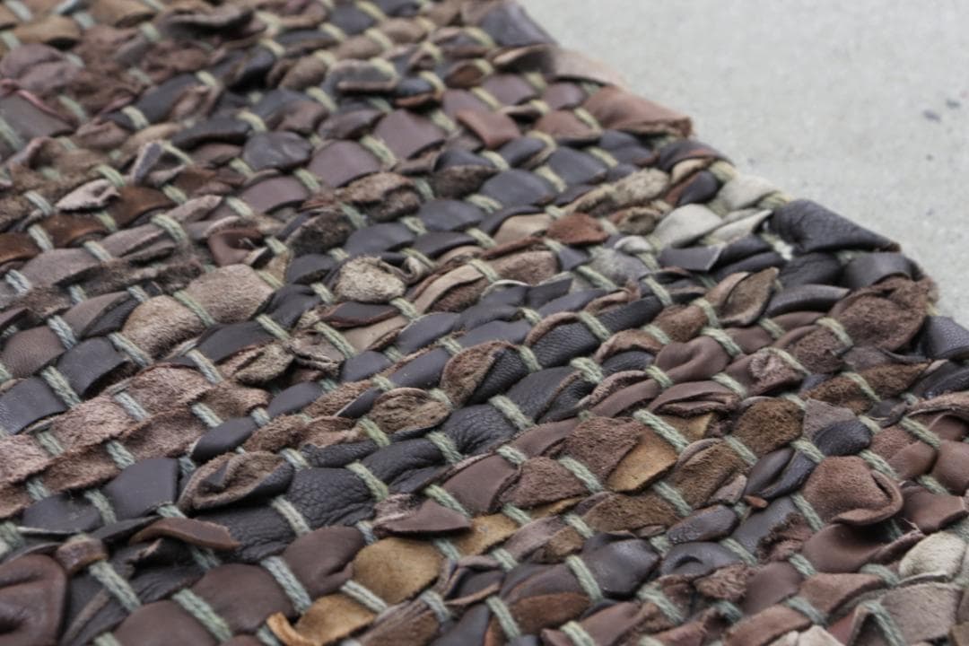 レザー 牛革 編み込み ラグ マット 絨毯 敷物 カーペット ヴィンテージ