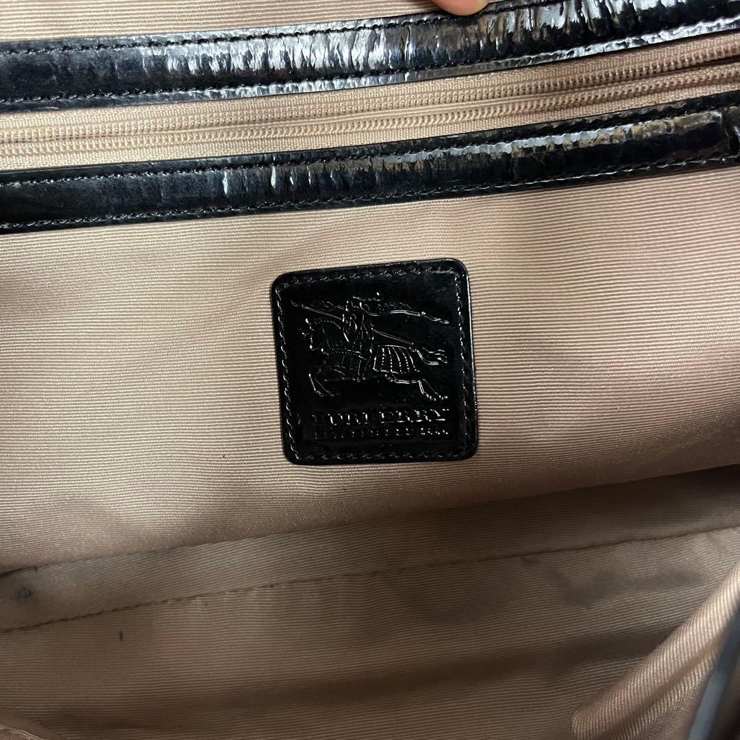 Burberry バーバリー ワンショルダーバッグ ノバチェック PVC