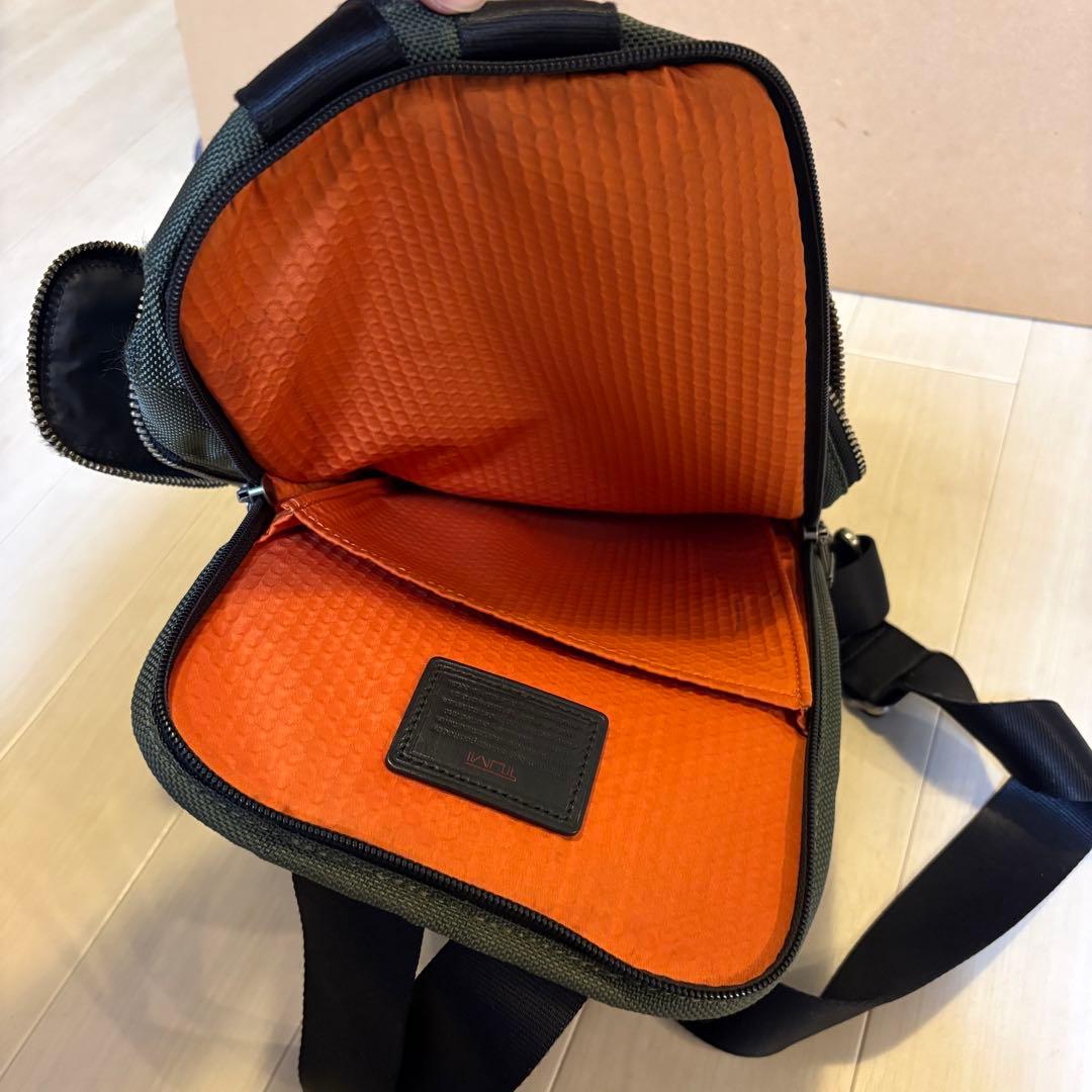 TUMI Alpha Bravo スリング ボディバッグ