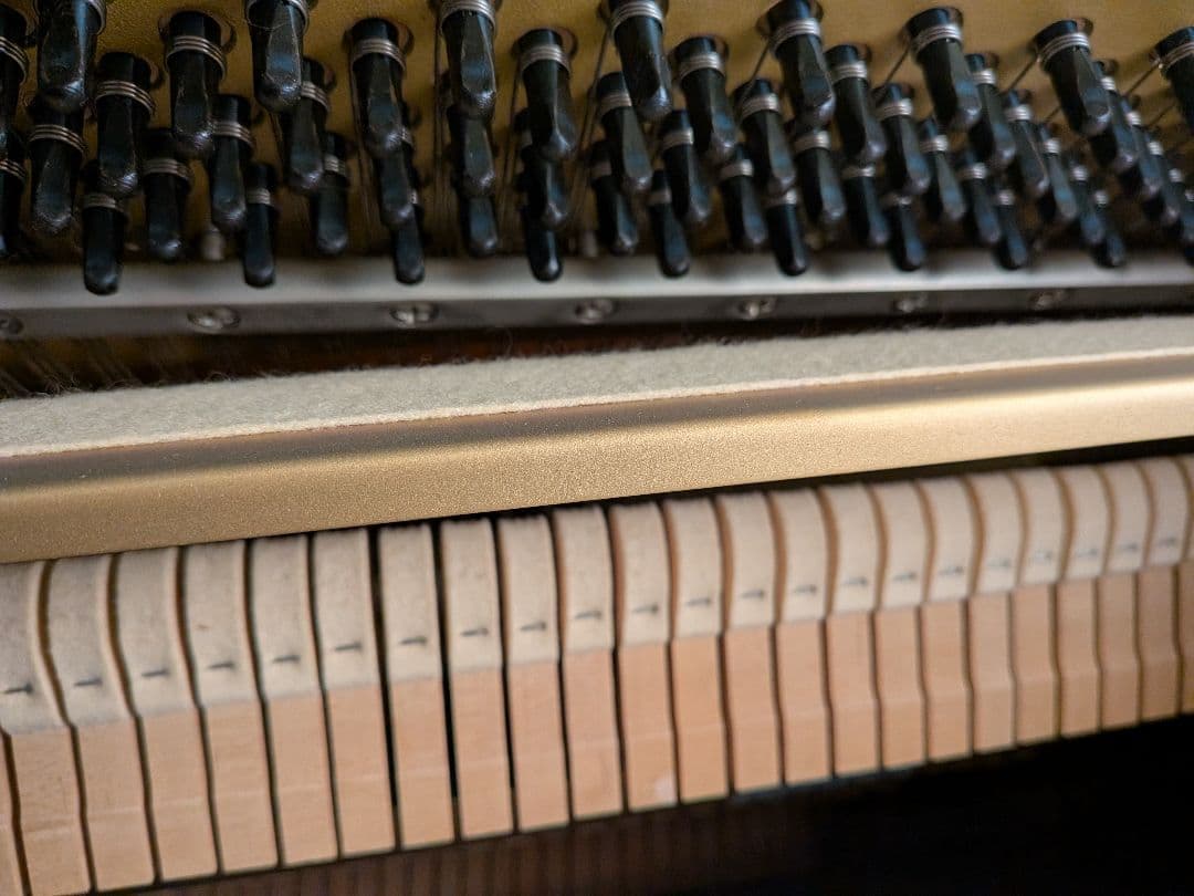 YAMAHA 鍵盤数88 黒ピアノ 椅子付き