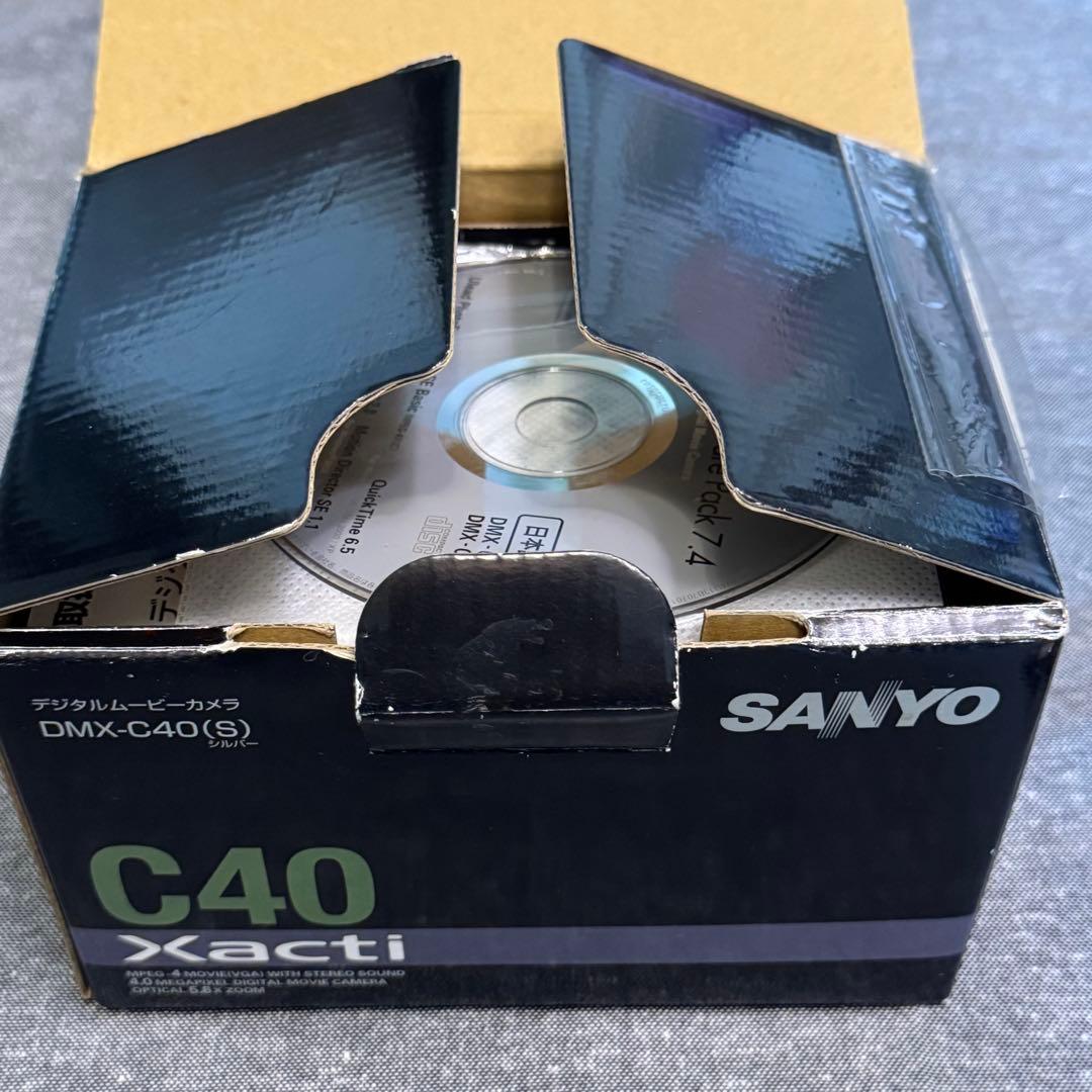【美品】SANYOデジタルムービーカメラXacti DMX-C40