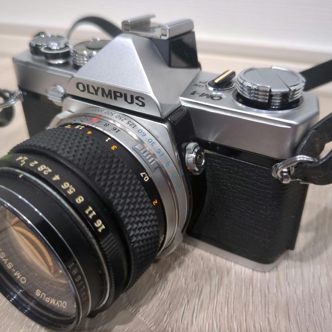 オリンパス　カメラ　OM-1　OLYMPUS