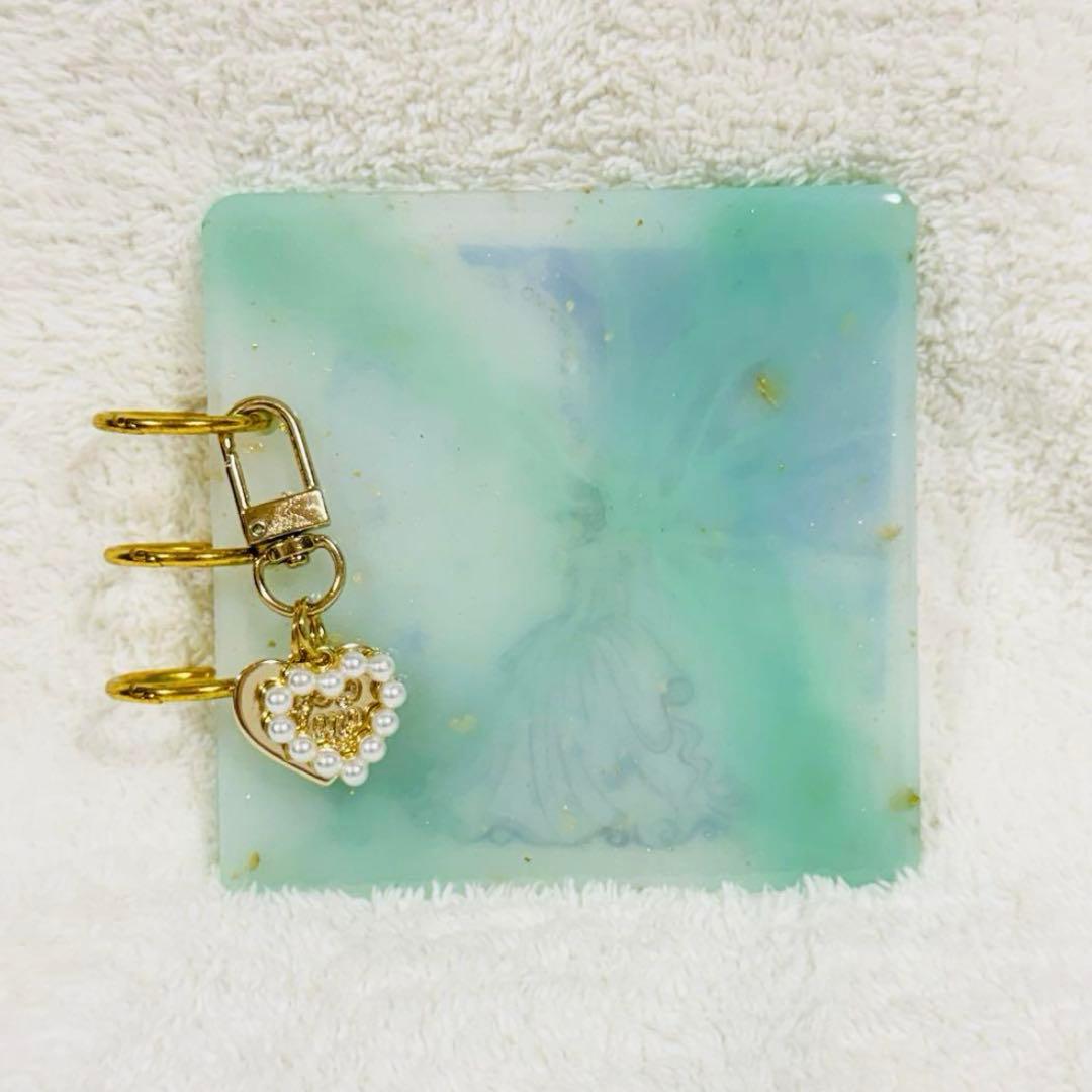 【ゆう】レジンバインダーNo.37 グリーン×ホワイト