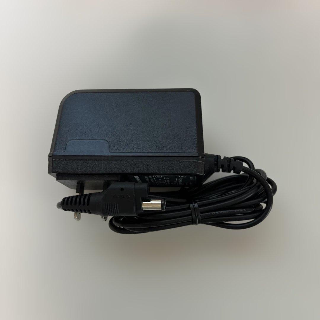 Panasonic UN-10E9-W ホワイト ポータブルテレビ