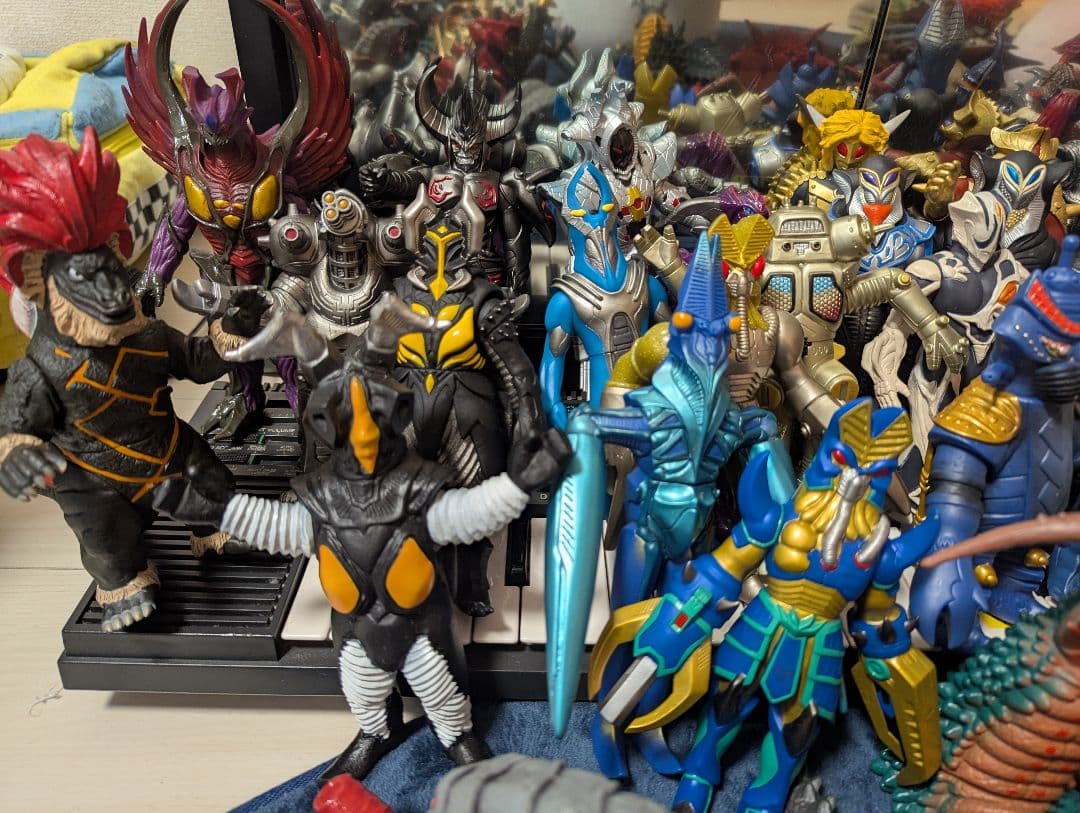 さ*ー様 ウルトラマンシリーズ 怪獣フィギュアセット 好きな10体まとめ売りか(