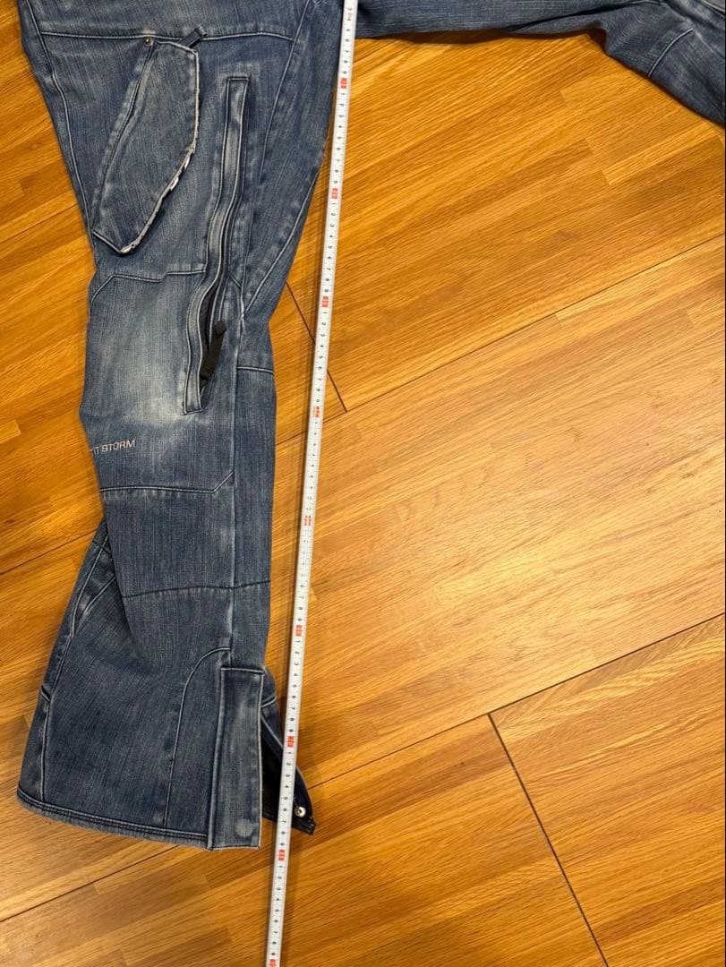 ボルコム　デニムスノーボードパンツ　Sサイズ