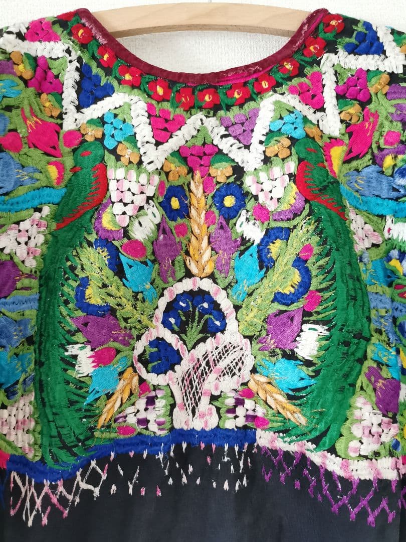アンティークフランス購入 中米民族衣装 美しい手刺繍スモック 自然動植物モチーフ