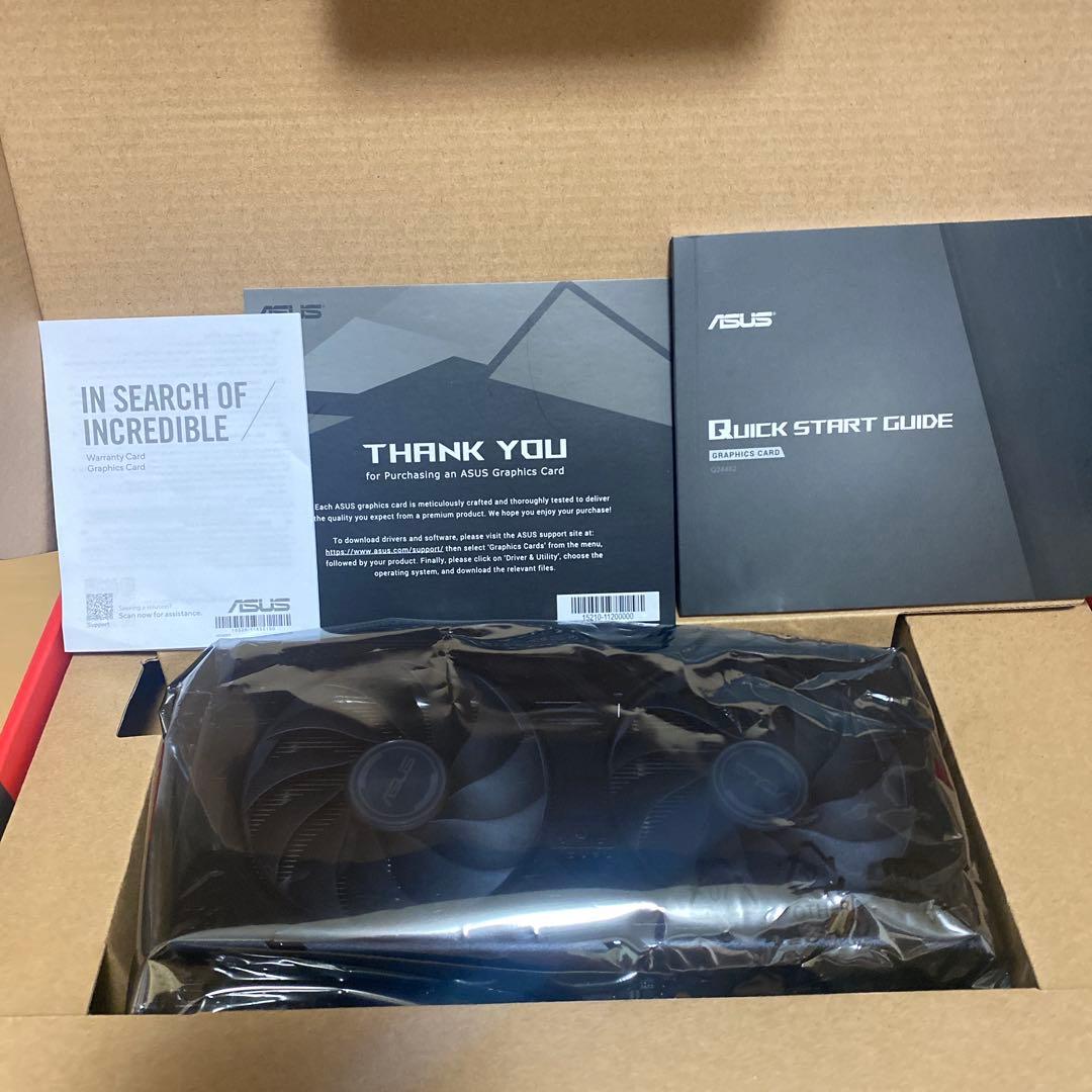 【極美品】ASUS Dual Radeon RX 7600 OC 【使用2ヶ月】