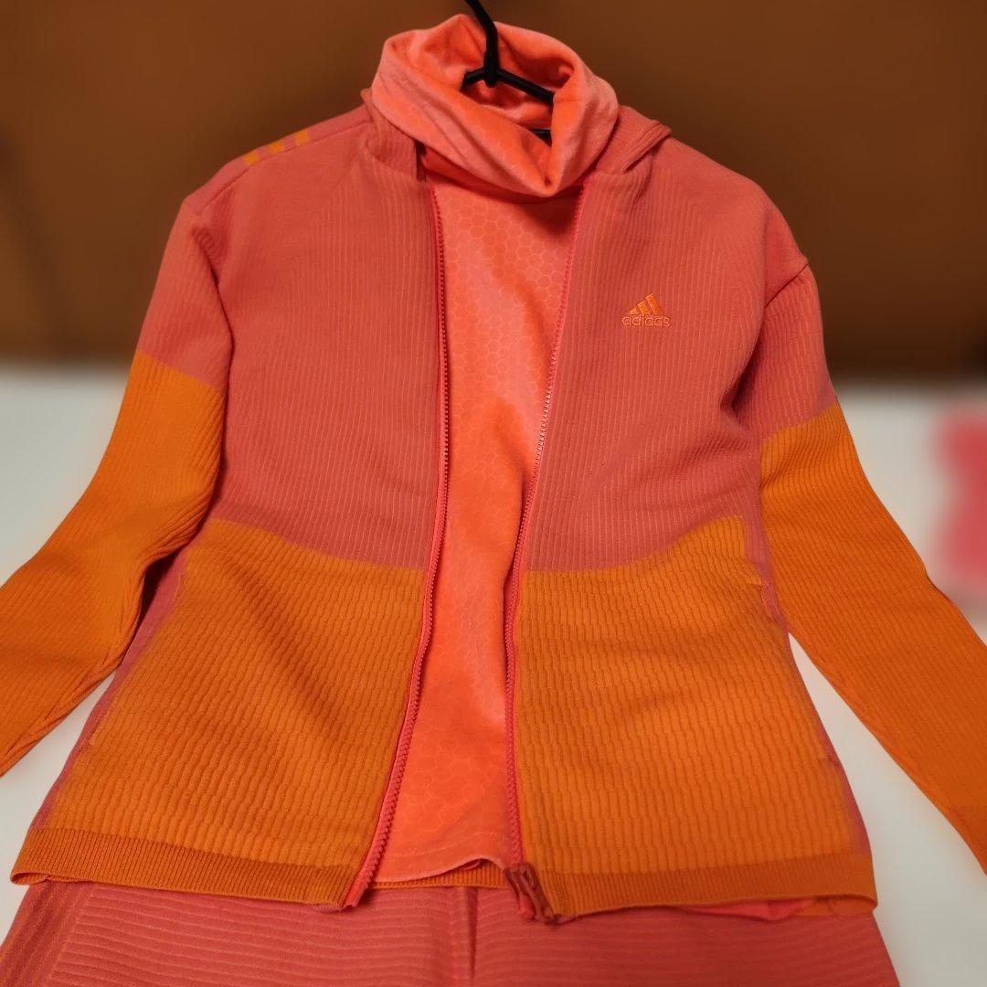 adidas フード付きジャケット上下、シャツ、バイザー4点セット