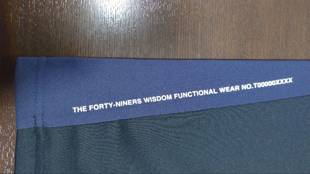 新品未使用　売切れ商品　TFW49 機能性シャツ ネイビー/パープル