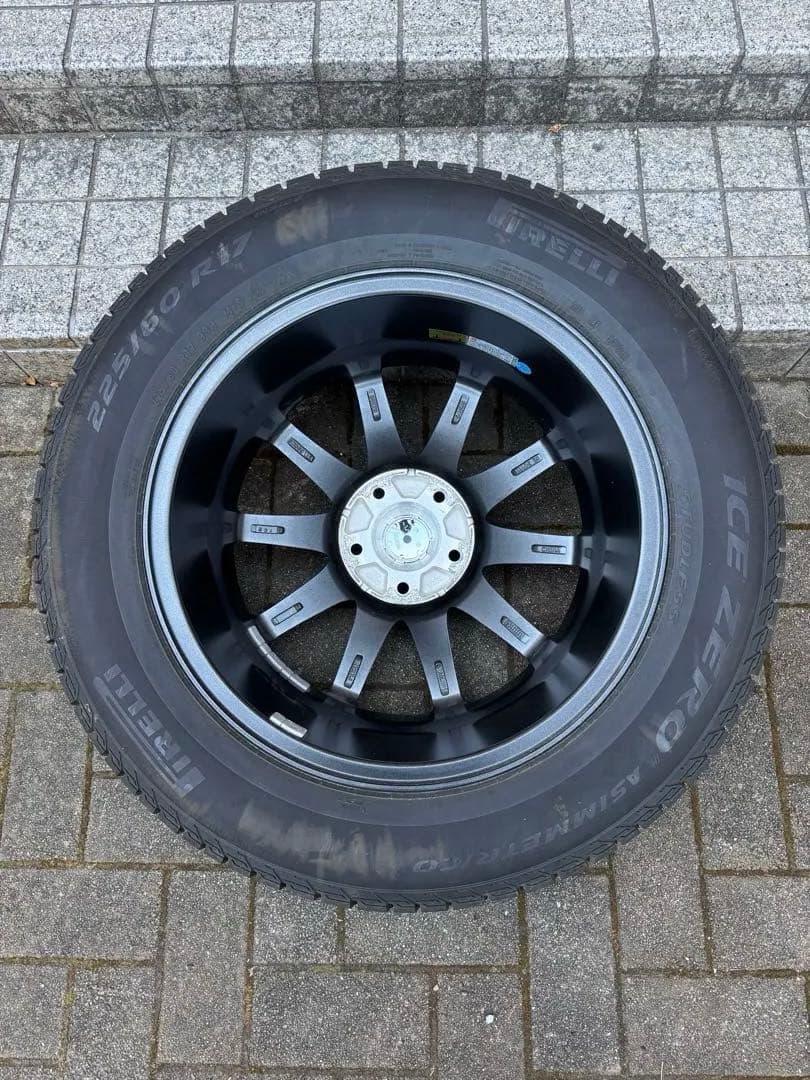 フォレスターSK5 スタッドレスタイヤホイールセット 225/60R17