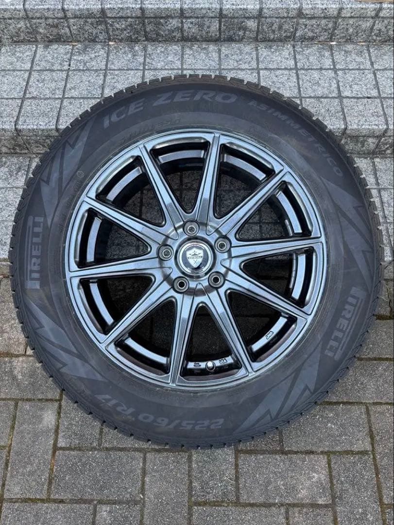 フォレスターSK5 スタッドレスタイヤホイールセット 225/60R17