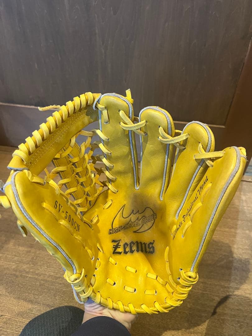 野球　グローブ　一般軟式　外野手用　ジームス　美品　お正月お値下げ！期間限定。