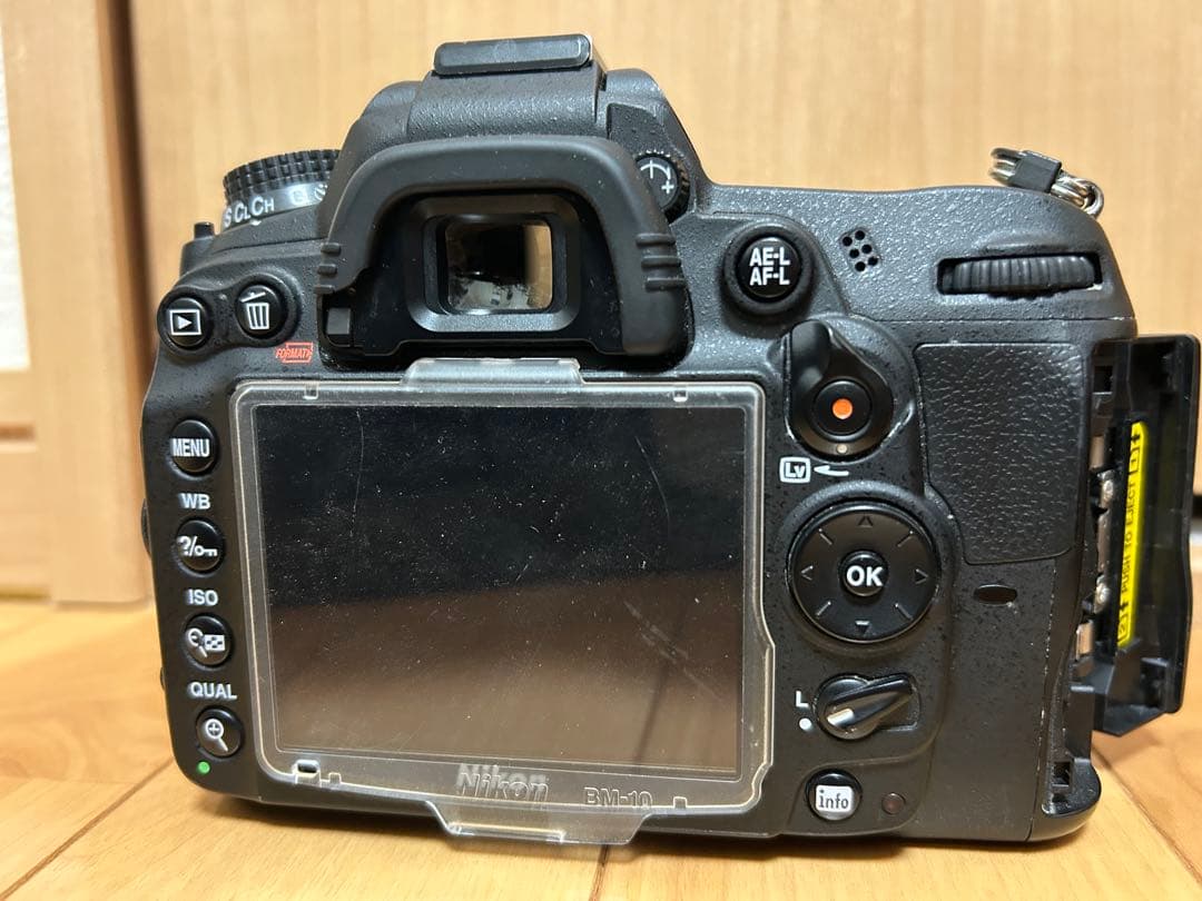 (撮影回数11万回以上のためジャンク扱い 即買い✖️)Nikon D7000本体