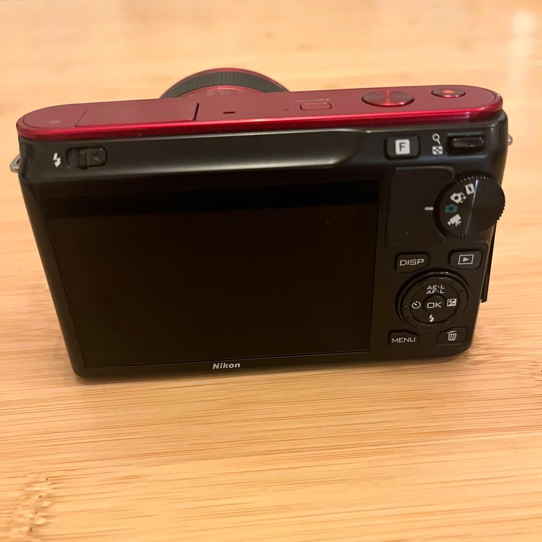Nikon 1 J1 レッド コンパクトデジタルカメラ