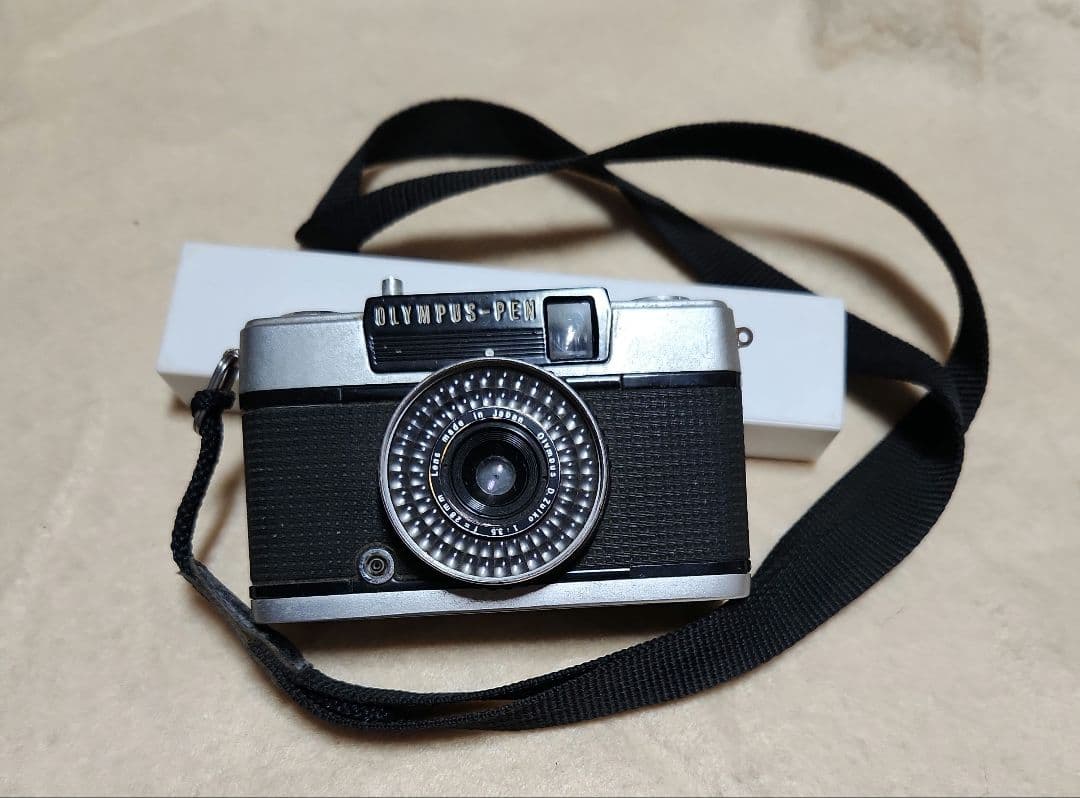 OLYMPUS PEN フィルムカメラ EE-3