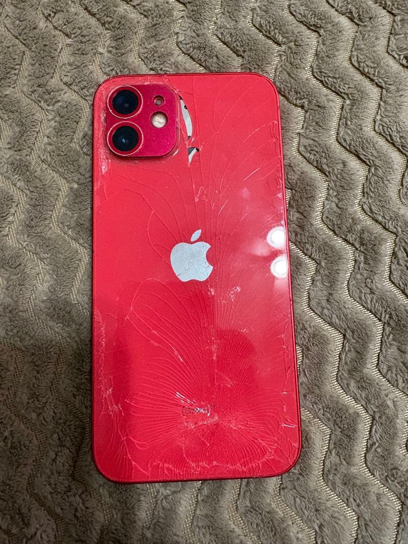 Apple iPhone 12 (PRODUCT(RED)) 本体 裏割れ有り