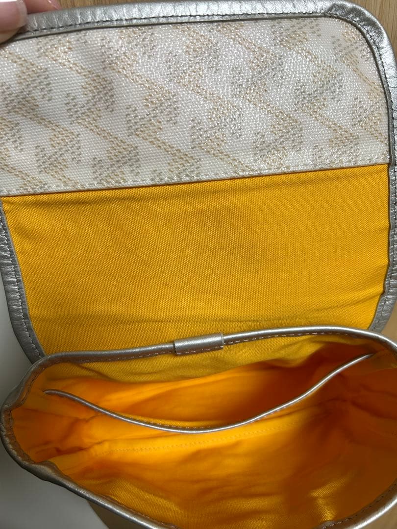 レザレクション　Resurrection ウエスト ポーチ　アイクス No.2