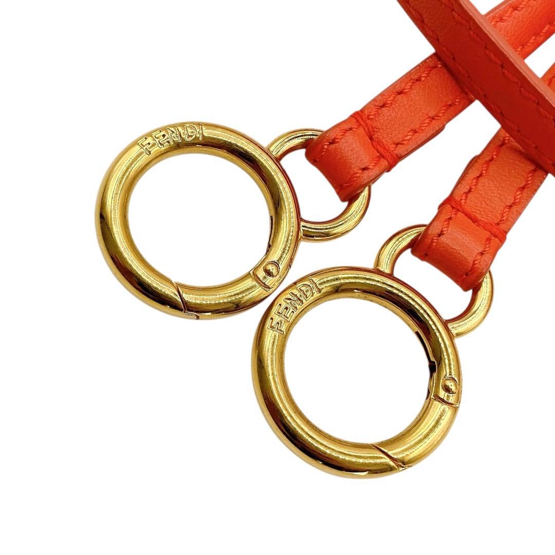 美品✨FENDI フェンディ　ショルダーストラップ　ミニピーカブー　レッド