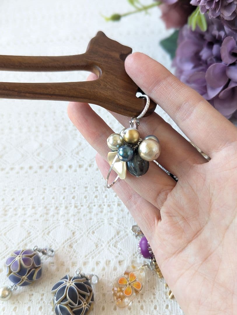 みなちんさま専用　サンダルウッド猫のかんざし〈取り替えチャーム8種〉