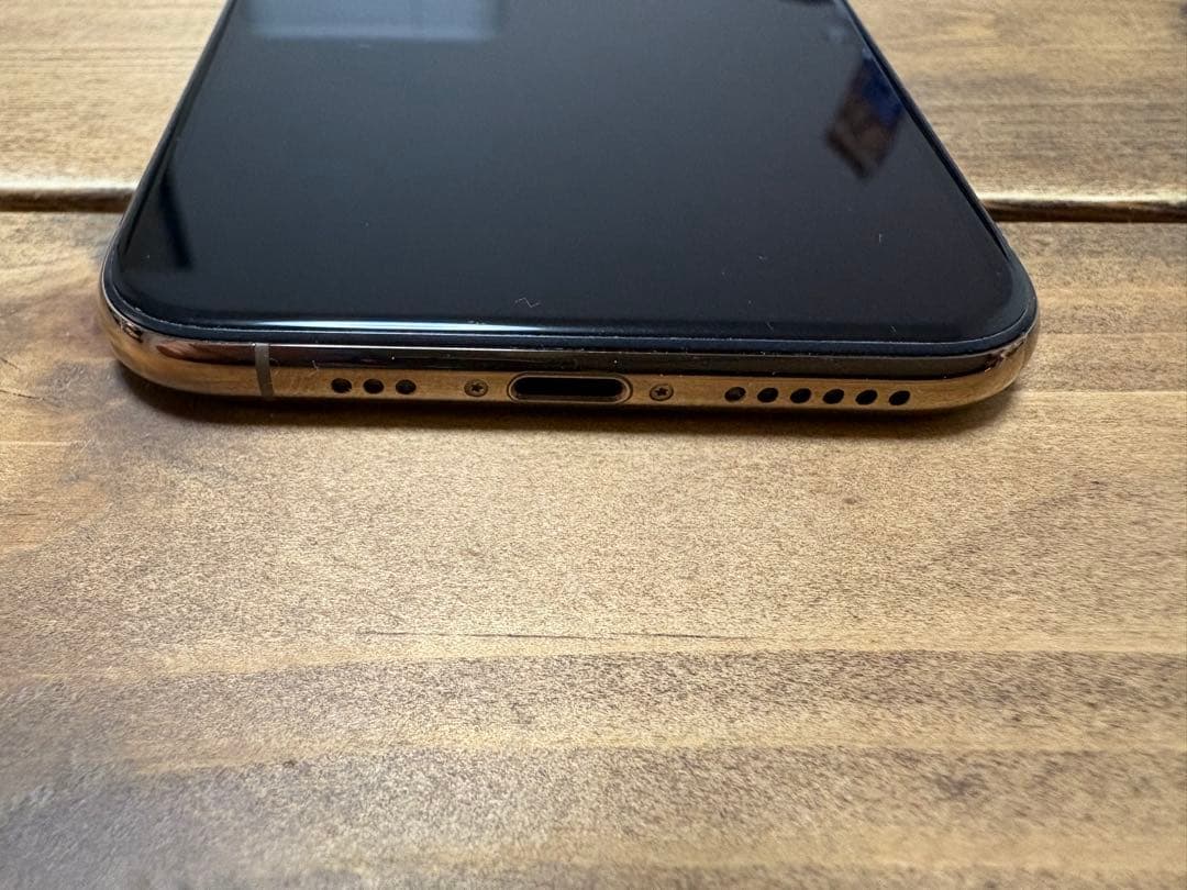マサApple iPhone XS ゴールド 256GB simフリー