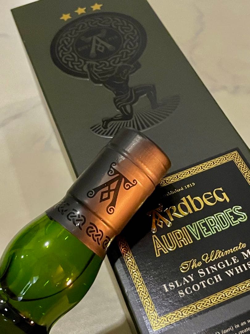 アードベッグ オーリヴェルデ 700ml 箱付き ウイスキー　スコッチ