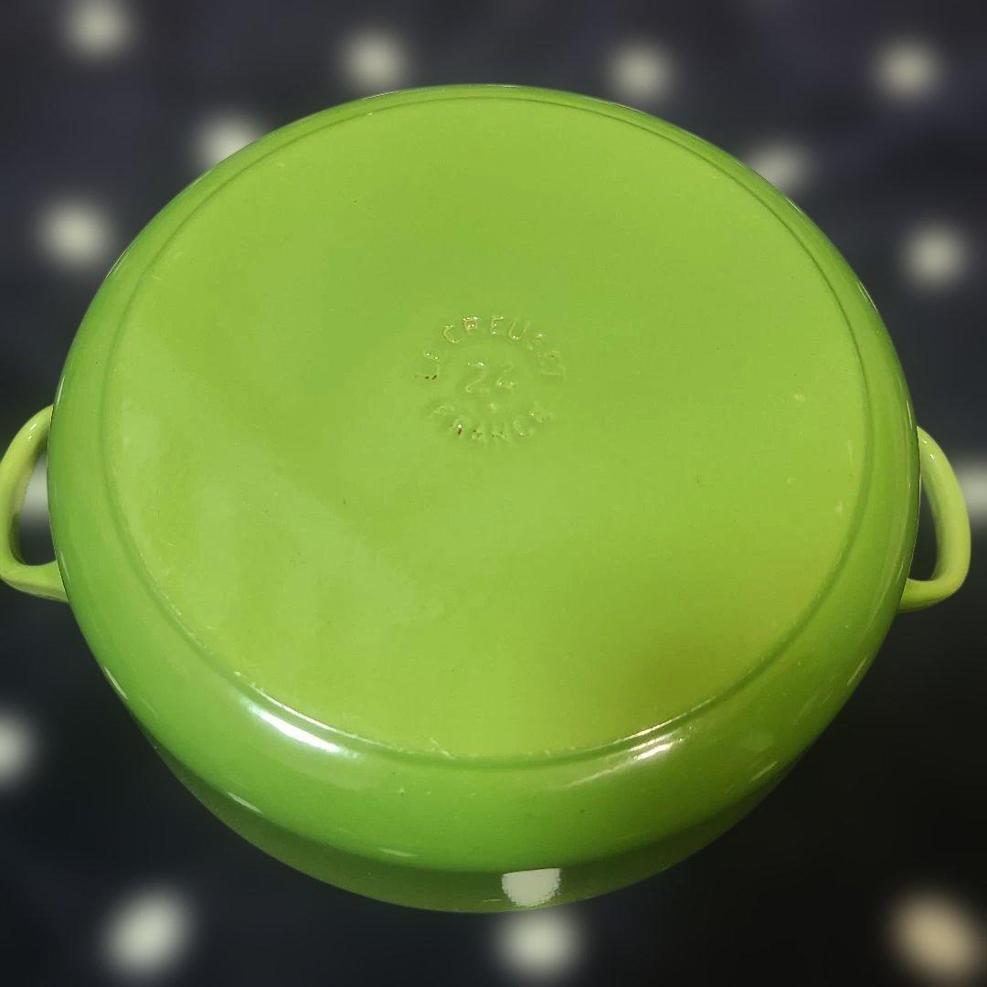 ル・クルーゼ　 LE CREUSET　両手鍋　ライムグリーン 24cm
