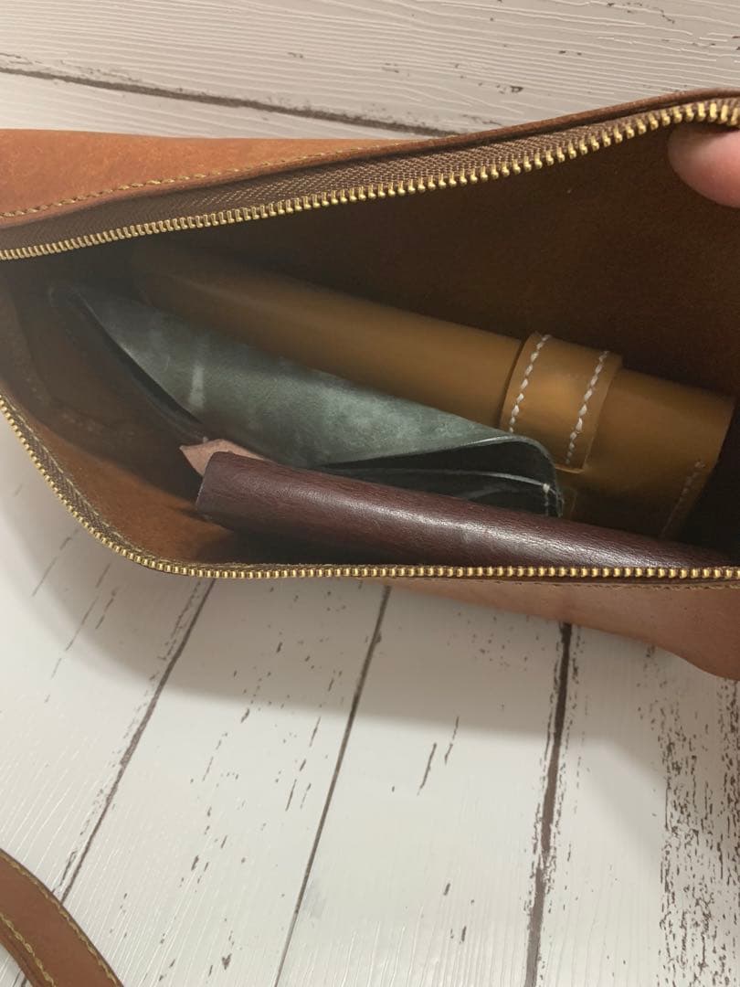 ボディーバック本革