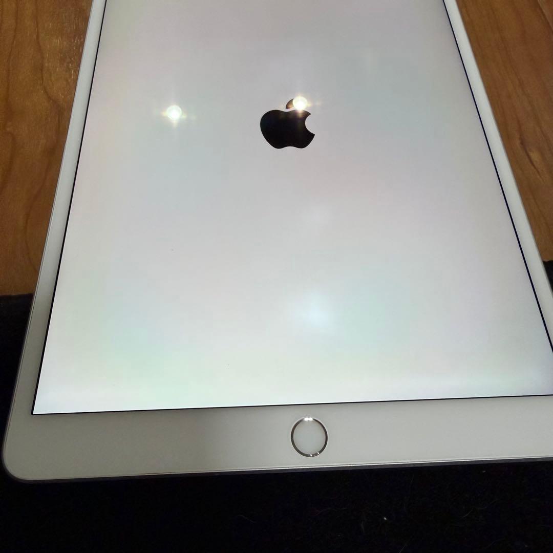 iPad Air (第3世代) MUUK2JA 64GB Wi-Fiモデル