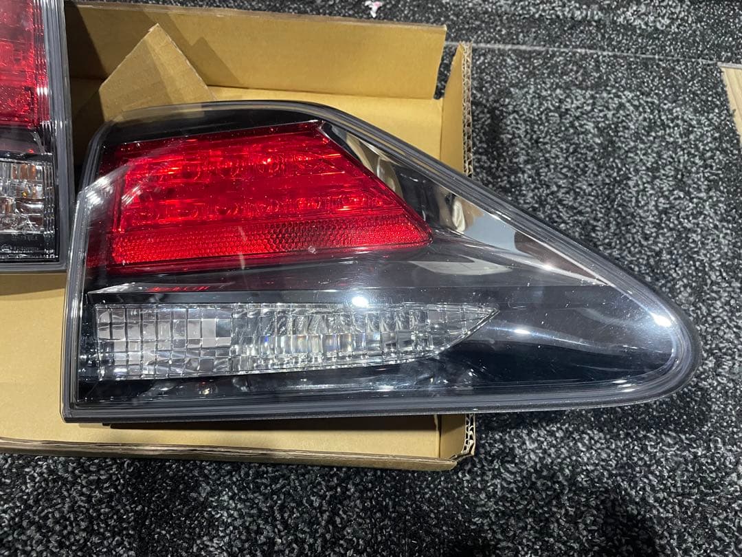 10系レクサス450h純正テールランプ/部品取り用・中古