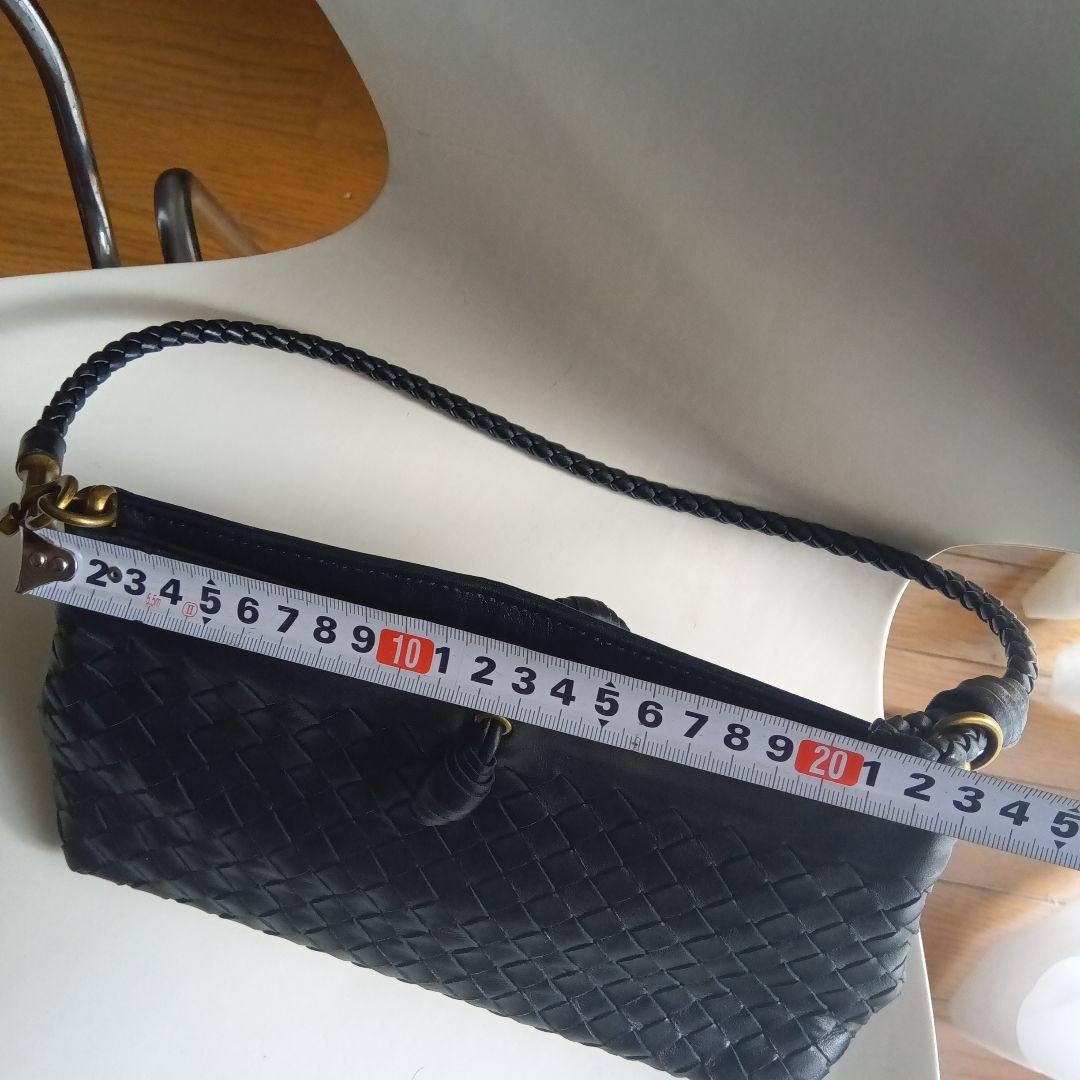 BOTTEGA VENETA イントレチャート ショルダーバッグ 黒 美品