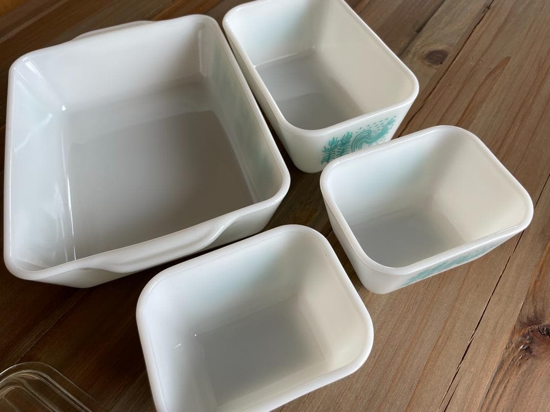 オールドパイレックス　バタープリント　レフリジレーター4個セット