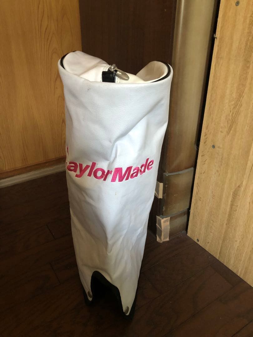 TaylorMade キャディバッグ ホワイト/レッド値下げしましました。