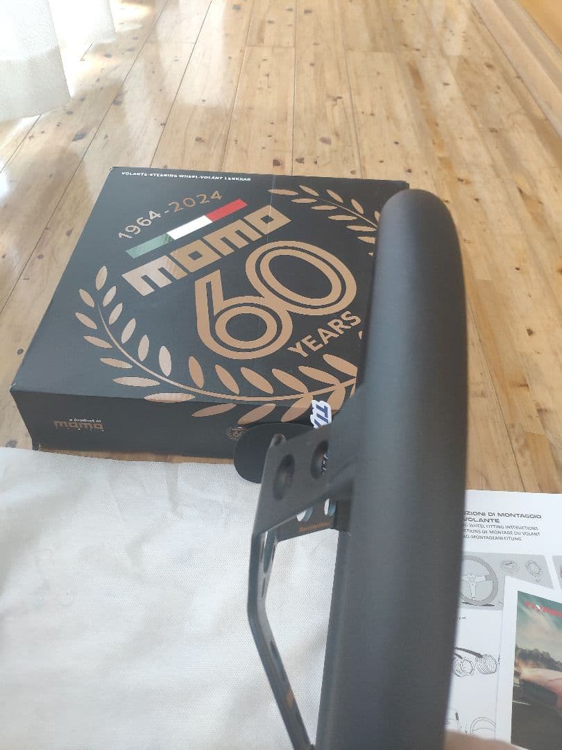 新品・未使用・MOMO スタイル 60周年記念 Not Authentic