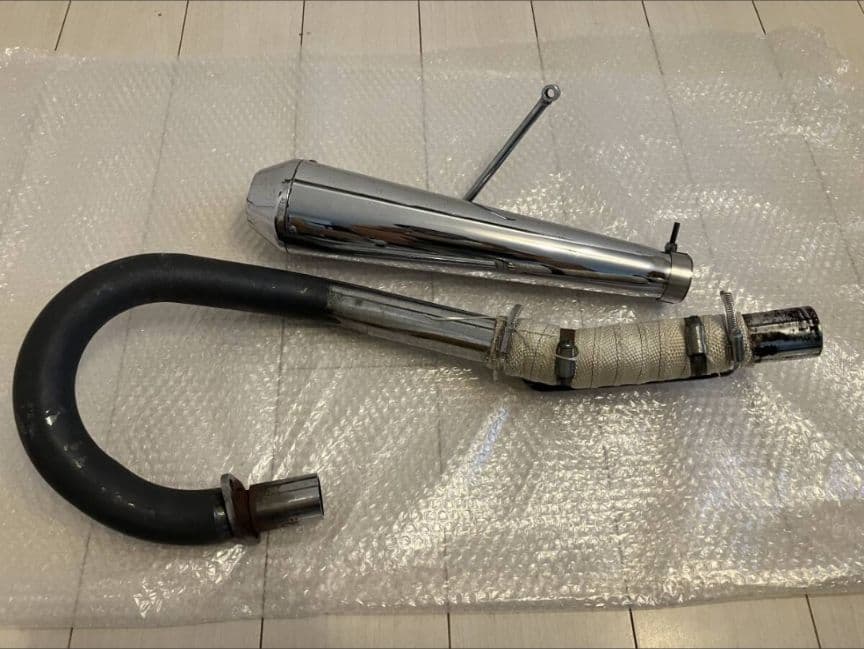 250tr左出しアップマフラー